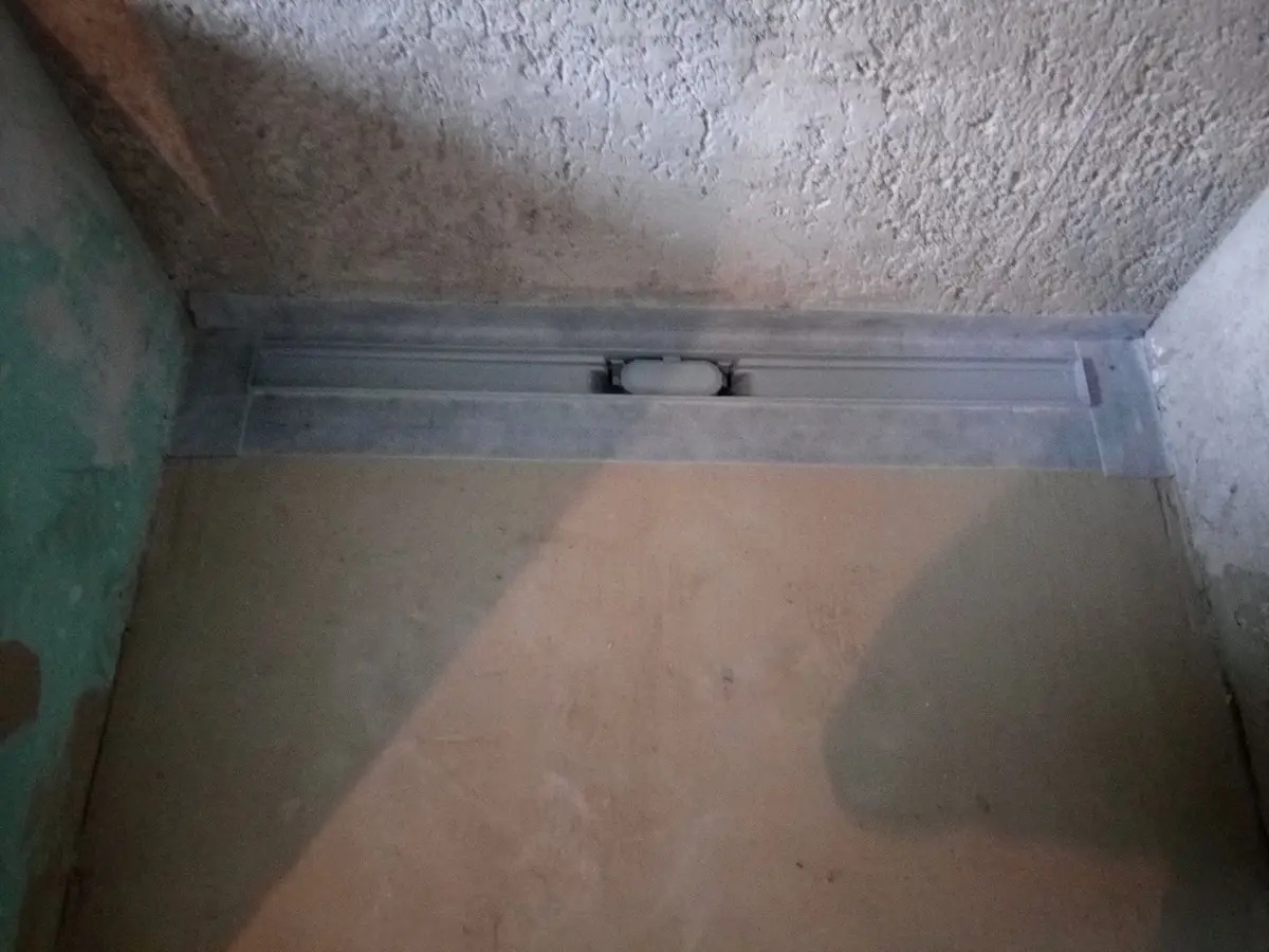Trasee tehnice pregătite înaintea închiderii pereților